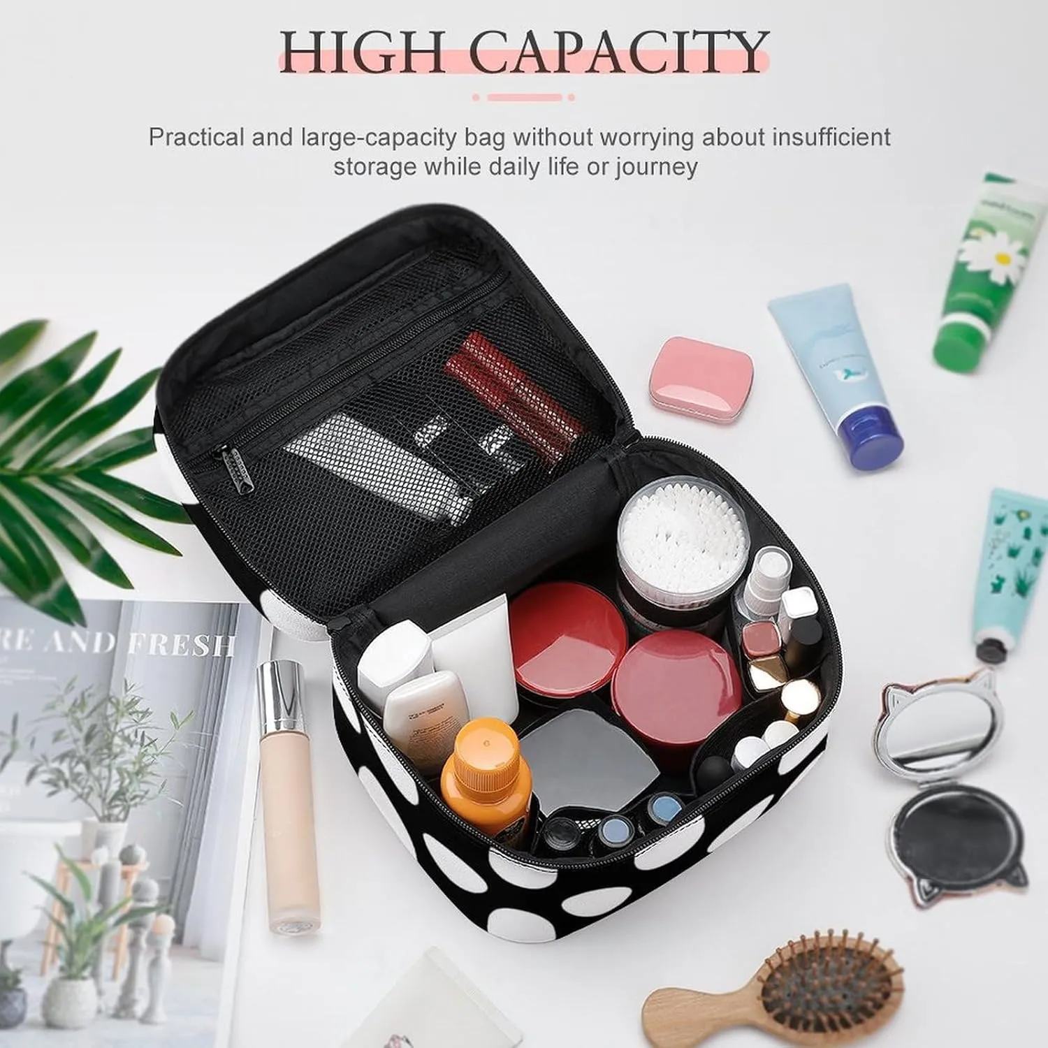 Black And White Polka Dot Large Capacity Soft And High-value Practical Makeup And Wash Bag