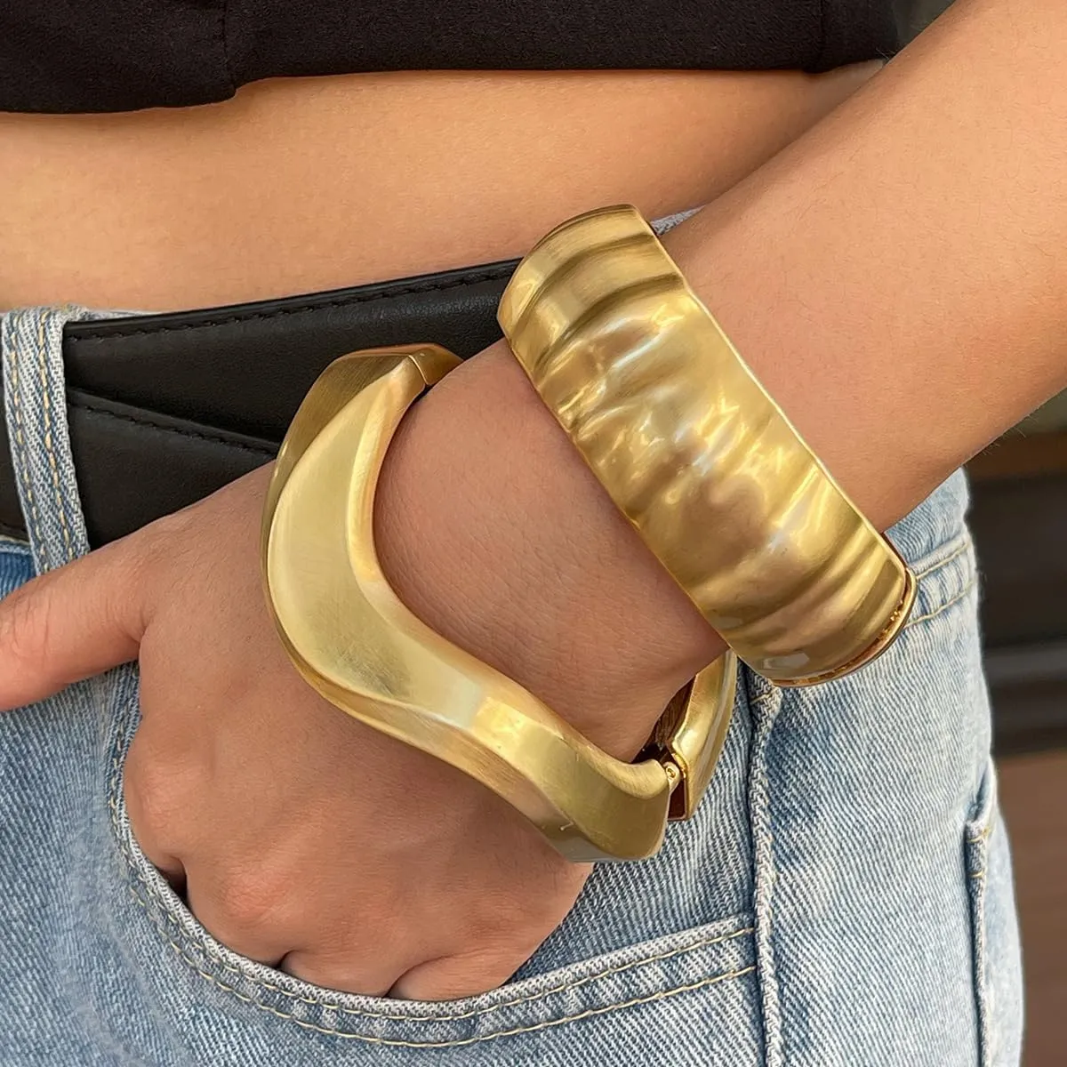 Chunky Gold Bracelets for Women, 14k Gold Plated Gold Bangle Bracelets for Women Bracelets Stack Non Tarnish Trendy Wide Hinged Cuff Open Bracelet Dainty Minimalist Jewelry