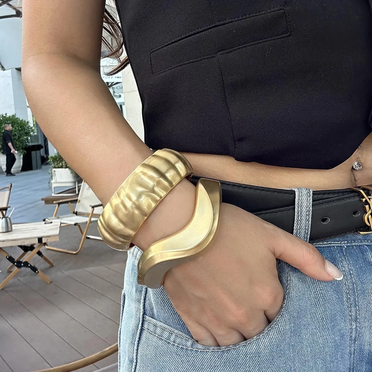 Chunky Gold Bracelets for Women, 14k Gold Plated Gold Bangle Bracelets for Women Bracelets Stack Non Tarnish Trendy Wide Hinged Cuff Open Bracelet Dainty Minimalist Jewelry