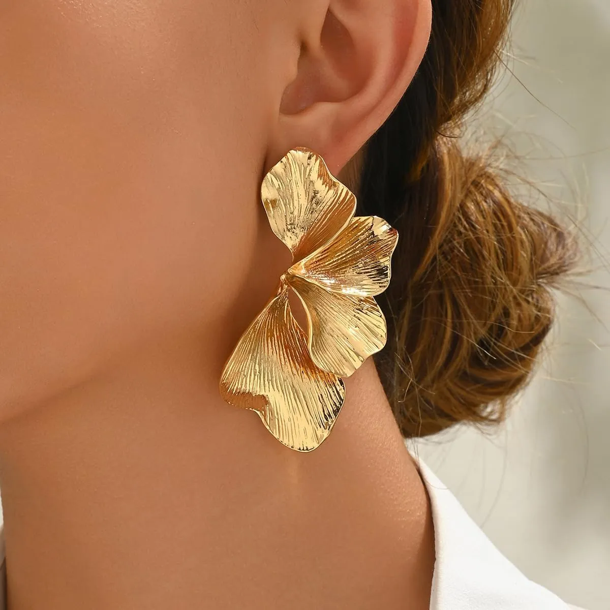 Chunky Gold Earrings for Women Trendy Big Gold Statement Earrings Large Flower Ginkgo Leaf Floral Long Silver Drop Dangle Earrings Chunky Jewelry