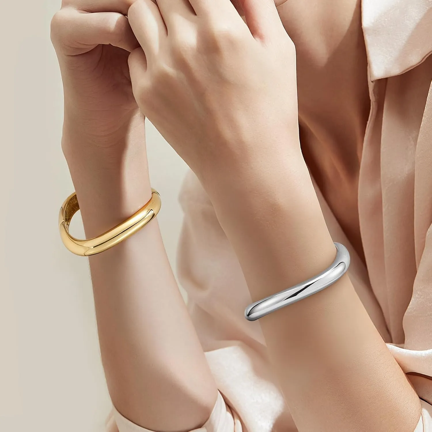 Gold Bangles for Women, 2PCS Irregular Chunky Gold Bracelet Hinged Open Bangle Bracelets for Women, Fashion Wide Arm Cuff Minimalist Chunky Jewelry Gifts for Valentine Christmas Birthday
