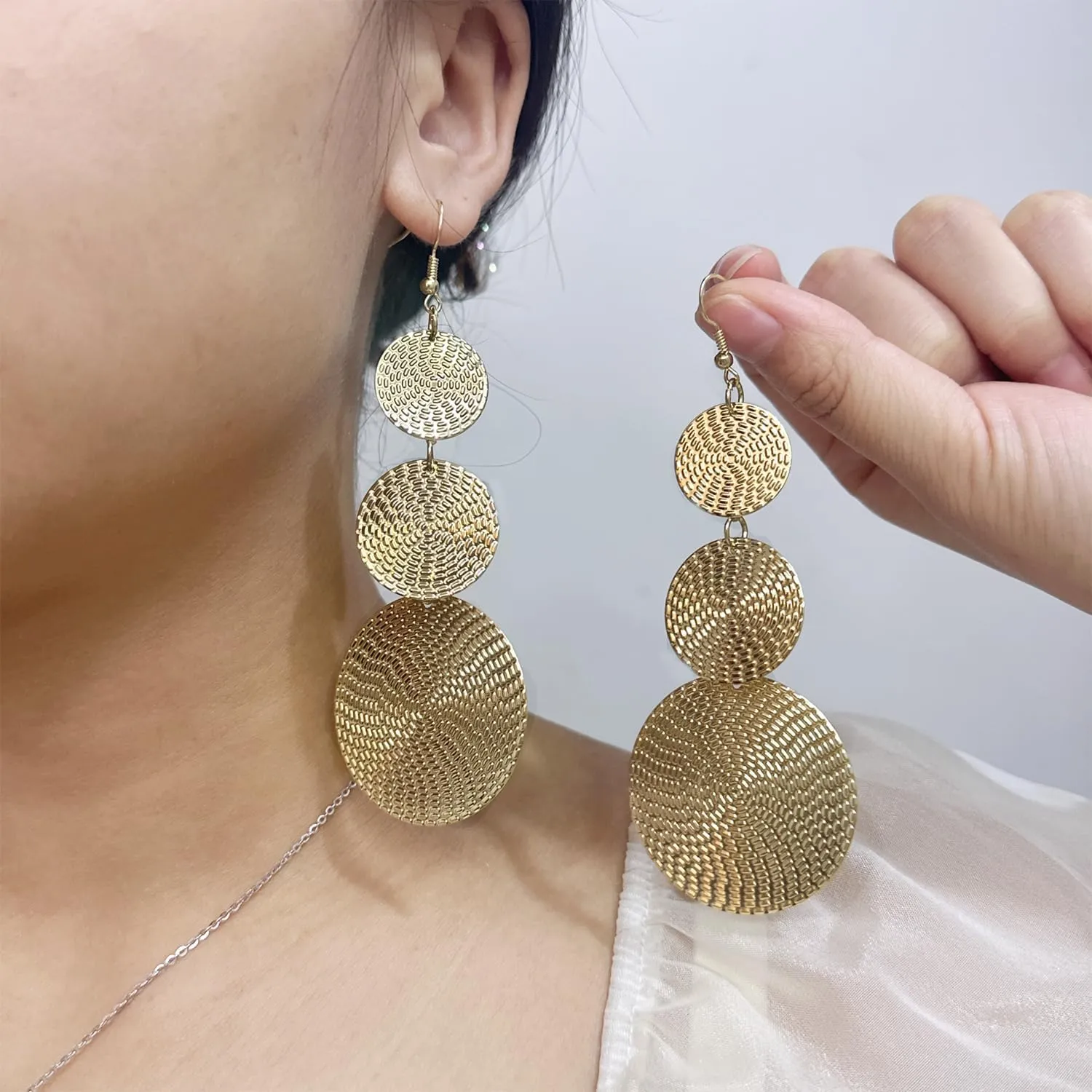 Gold Statement Dangle Earrings for Women Fashion Circular Dangling Earrings Round Statement Earring Hypoallergenic Big Drop Earrings Party Prom Fashion Jewelry Gifts