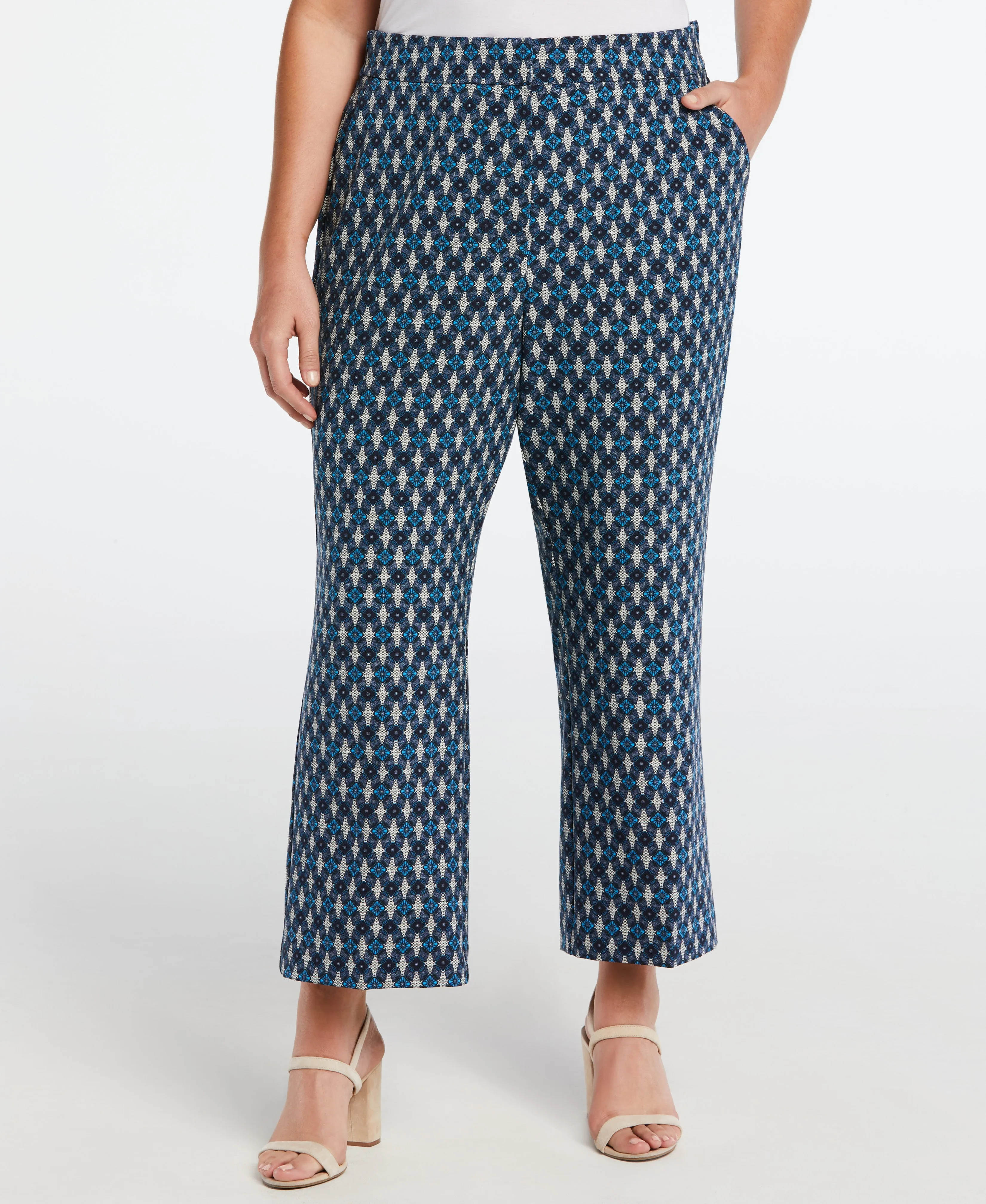 Plus Size Medallion Print Cropped Cullotte Pant