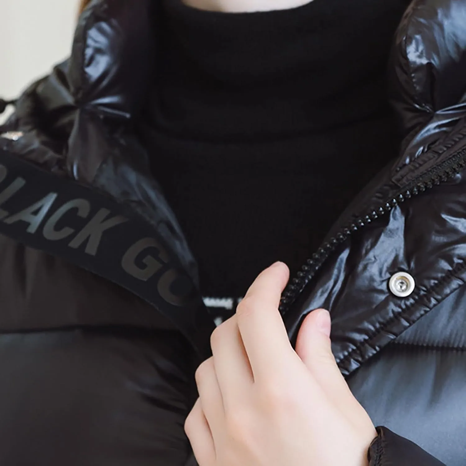 Puffer Jacket Womens Warm Winter 2023 Trendy Puffer Jackets Cotton Padded Coats Fashion Solid Hooded Bubble Jackets