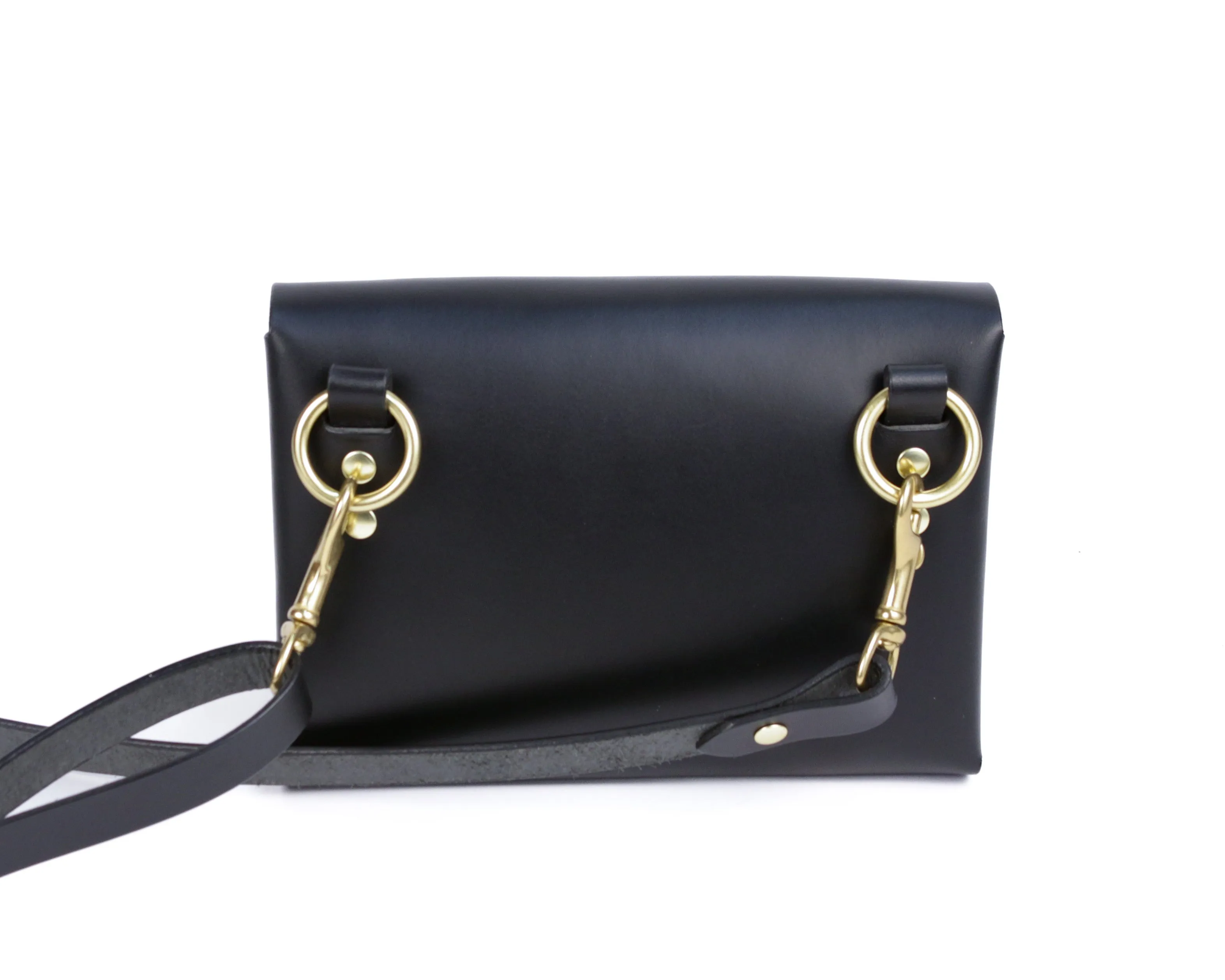 Redington Crossbody: Black