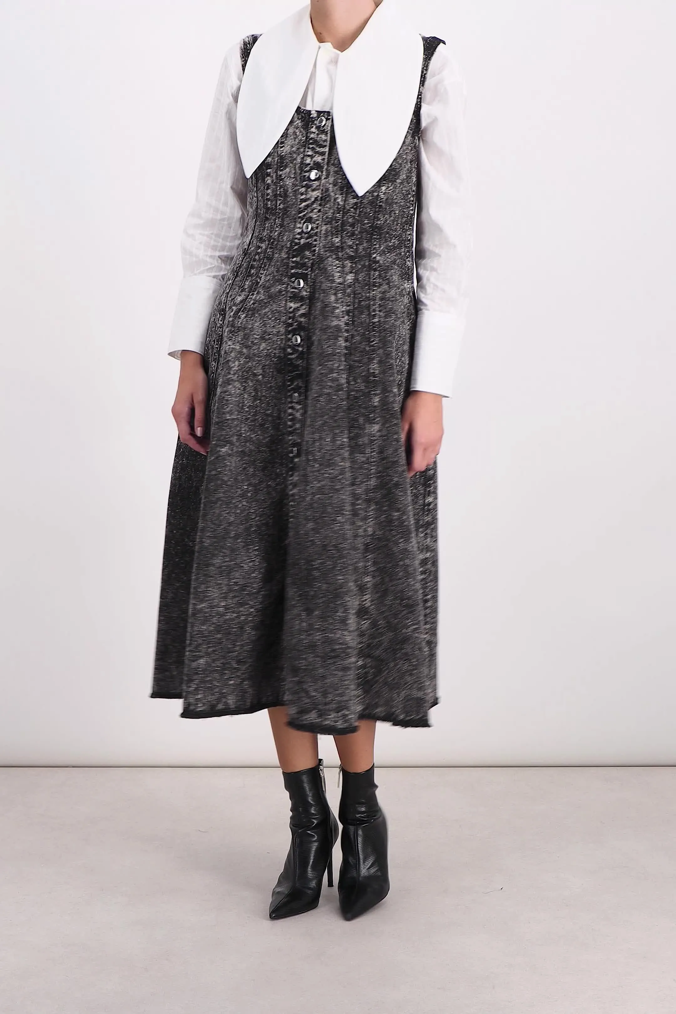 Sleeveless flared jeans midi dress