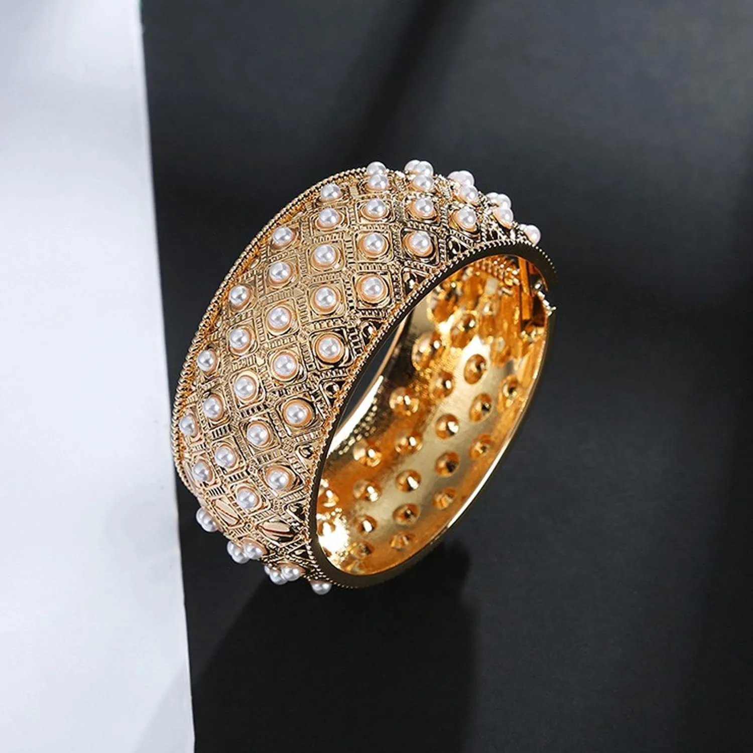 Wide Grooved Crystal Cuff Hinge Bangle Metal Shiny Punk Bracelet Great Polished Fashion Statement Bangles Gold Smooth Bangle Bracelet for Women Fashion Jewelry