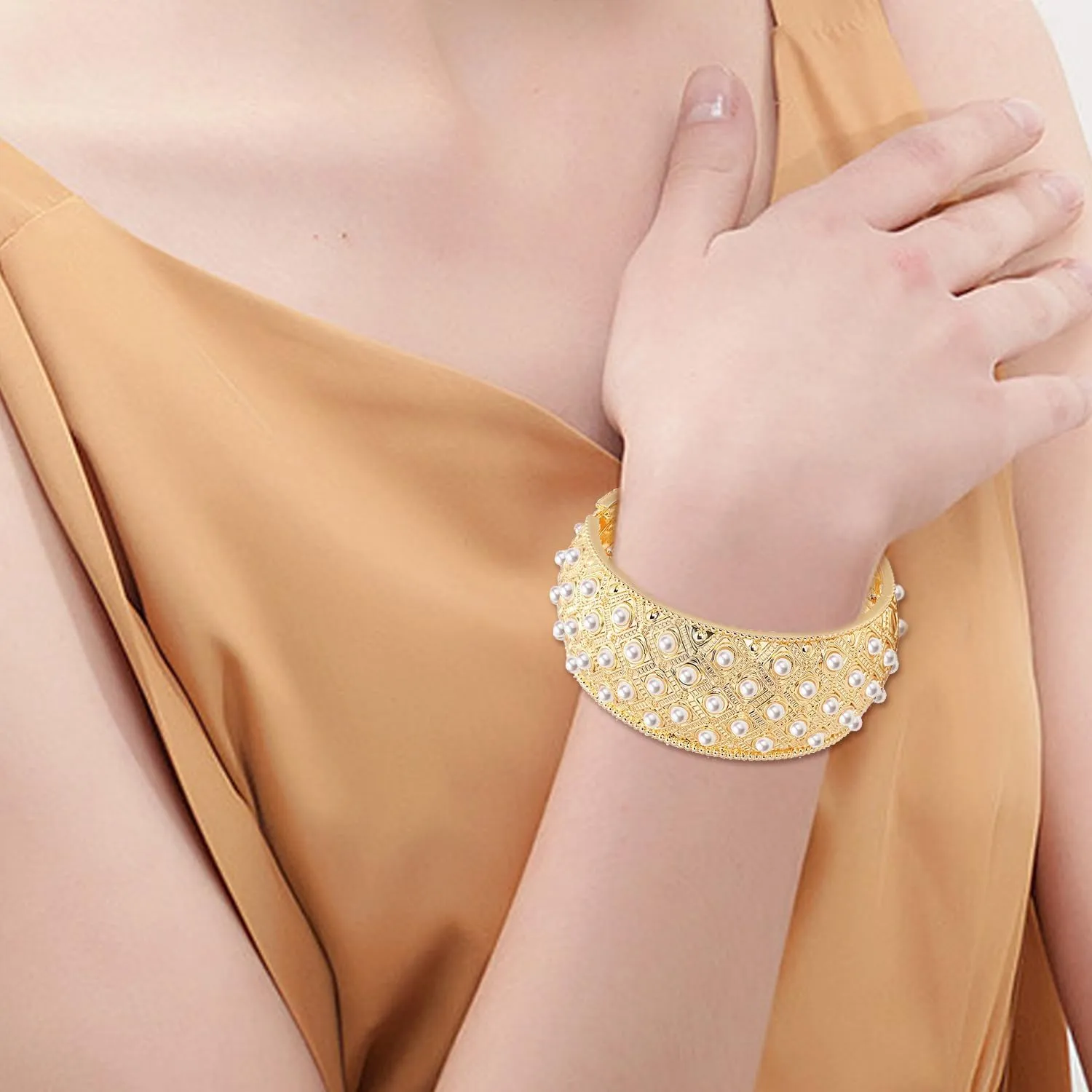 Wide Grooved Crystal Cuff Hinge Bangle Metal Shiny Punk Bracelet Great Polished Fashion Statement Bangles Gold Smooth Bangle Bracelet for Women Fashion Jewelry