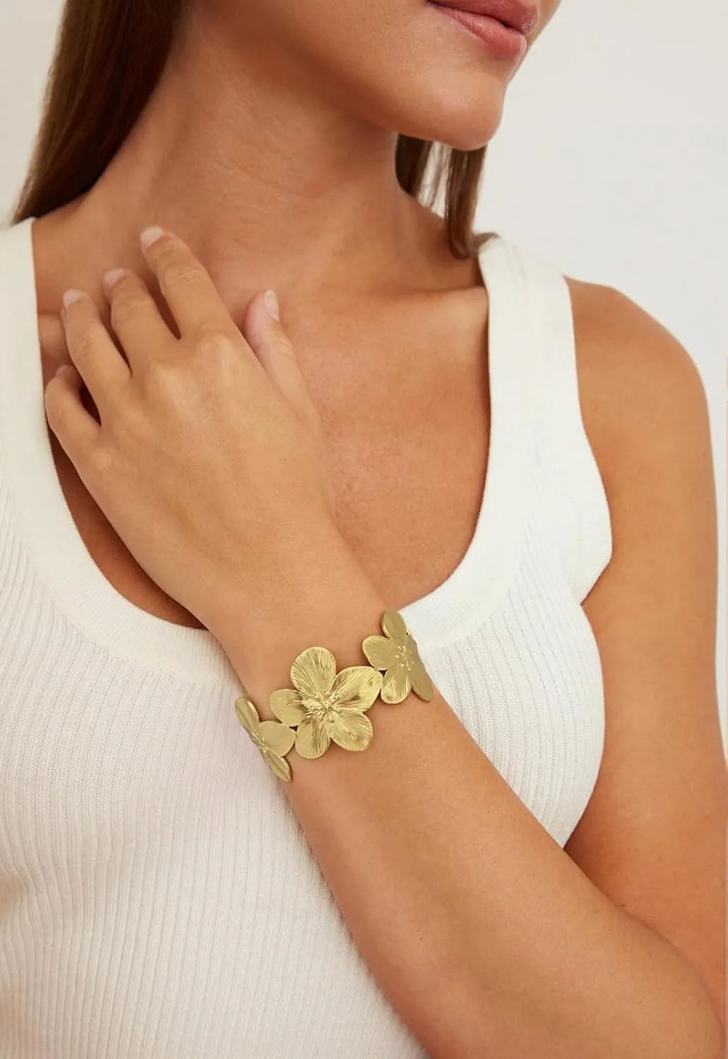WOWORAMA Chunky Gold Cuff Bracelets for Women Vintage Gold Flower Butterfly Bracelet Trendy Boho Wide Open Cuff Bangles Matte Statement Bracelet