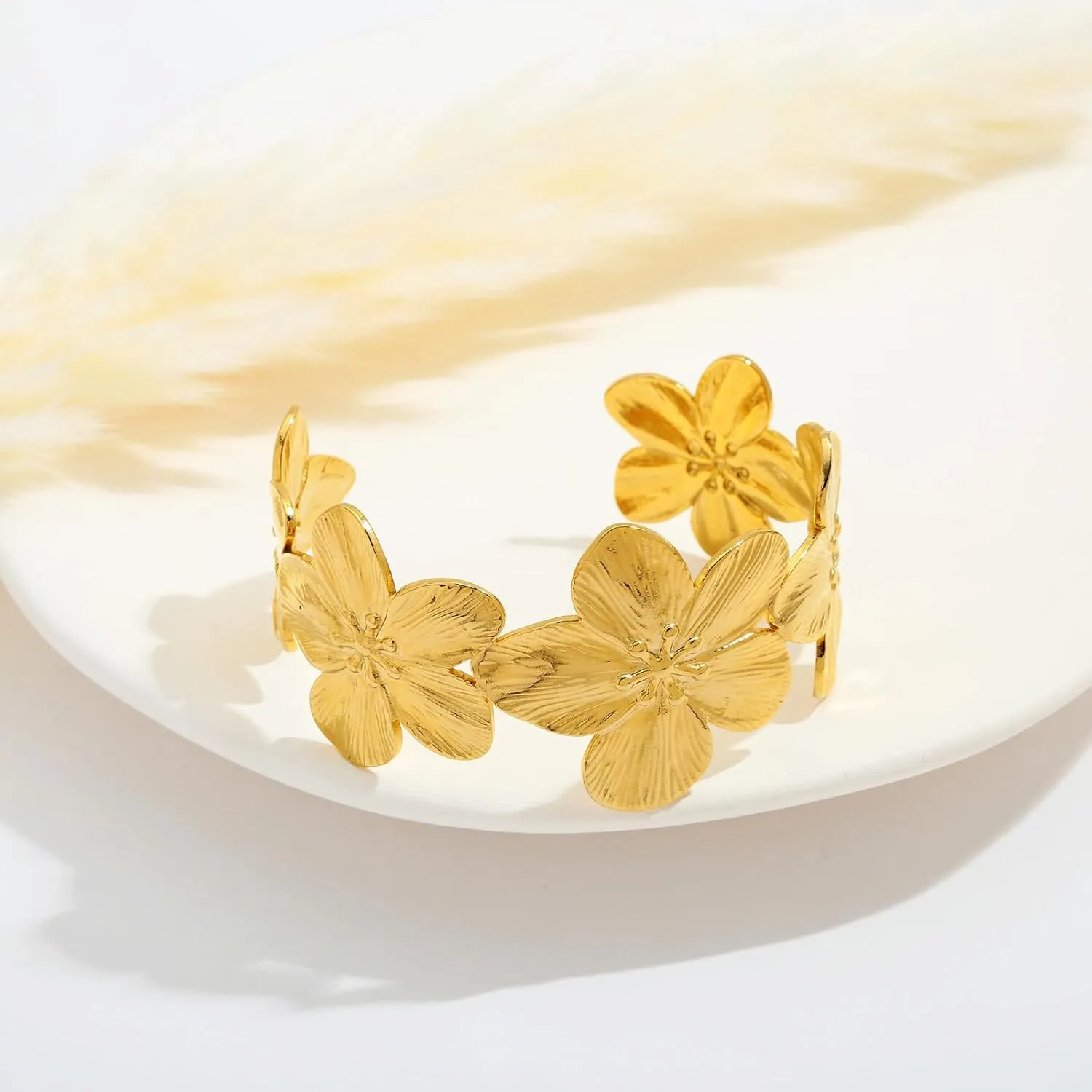 WOWORAMA Chunky Gold Cuff Bracelets for Women Vintage Gold Flower Butterfly Bracelet Trendy Boho Wide Open Cuff Bangles Matte Statement Bracelet